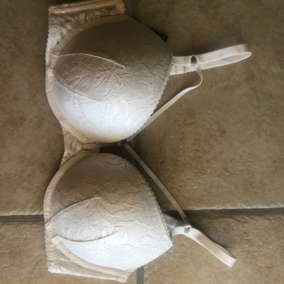 Victoria’s Secret Bra - Picture 8 of 8